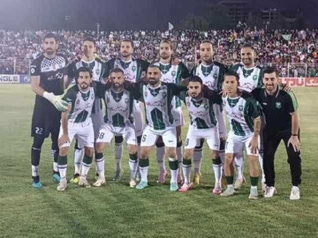 دلیل استفاده از سکوی قهرمانی استقلال در خرم‌آباد