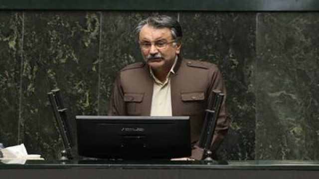 نماینده سقز: تنها منبع درآمد مرزشینان کولبری است/ چرا مرزها را باز نمی‌کنید؟/ آقای پزشکیان، بعد از نه ماه دولت شما حتی یک وزیرش به کردستان سفر نکرده