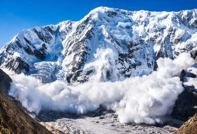 هشدار سقوط بهمن و ریزش سنگ در کوهستان های مازندران