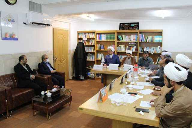 عملکرد دستگاه‌های اجرایی استان قم در حوزه اقامه نماز ارزیابی شد
