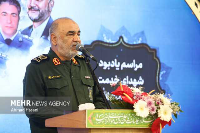 سردار سلامی: تغییر یک رئیس جمهور واقعیات را در آمریکا عوض نمی‌کند