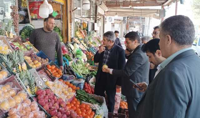 بازدید سرزده فرماندار ملکان از بازار شب عید