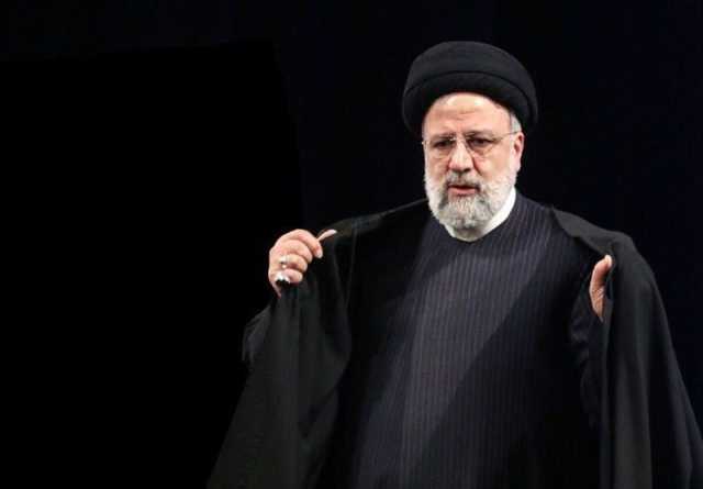 آیت‌الله رئیسی شعارهای انقلاب را غبارزدایی و عملیاتی کرد