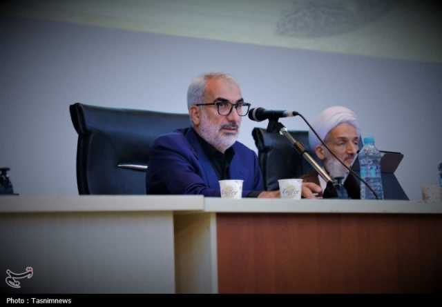 یکی از ویژگی‌های حکمرانی امام علی(ع) نقدپذیری ایشان بود