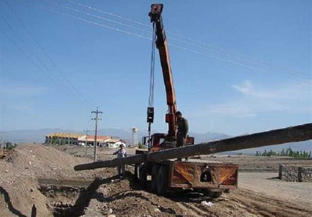 آبرسانی به 377 هکتار اراضی کشاورزی حاجی‌آباد آغاز شد‌