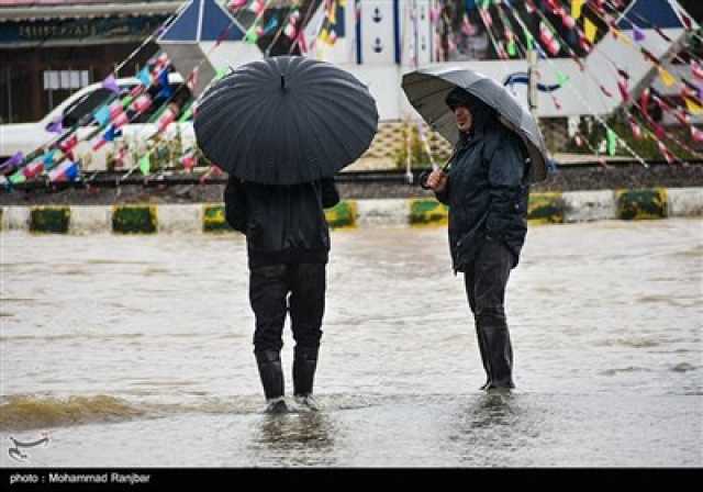 سیل و آبگرفتگی در پیربازار رشت