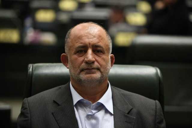 نادر قاضی پور: تراکتور تیم مستضعفان است و خداداد عزیزی هم بچه مستضعف؛ بچه هیئتی هستم و به جشن قهرمانی نمی‌روم