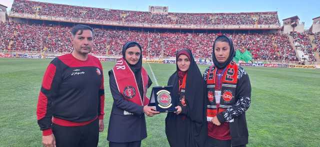پیام آذری