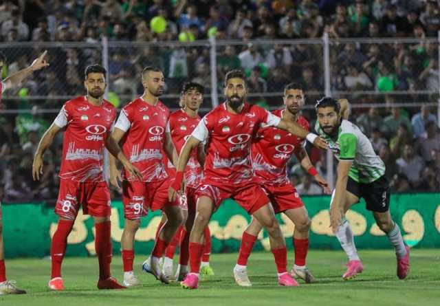 پایان نیمه اول 8بازی همزمان با شکست پرسپولیس،تراکتور وسپاهان