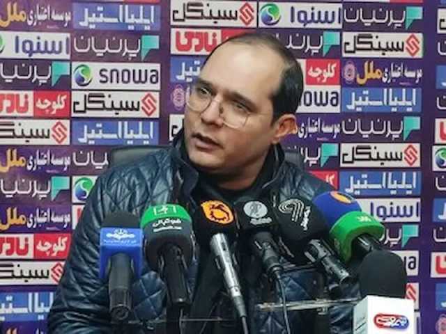 ربیعی: به شرافت بازیکنانم خسته نباشید می‌گویم