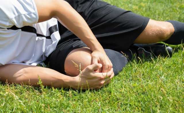 رایج‌ترین آسیب‌های زانو در ورزش چیست؟ + نقش دکتر ارتوپد تهران در درمان و پیشگیری