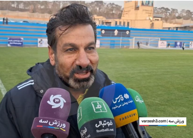 مومنی: منتظر صدور مجوز حرفه‌ای هستیم