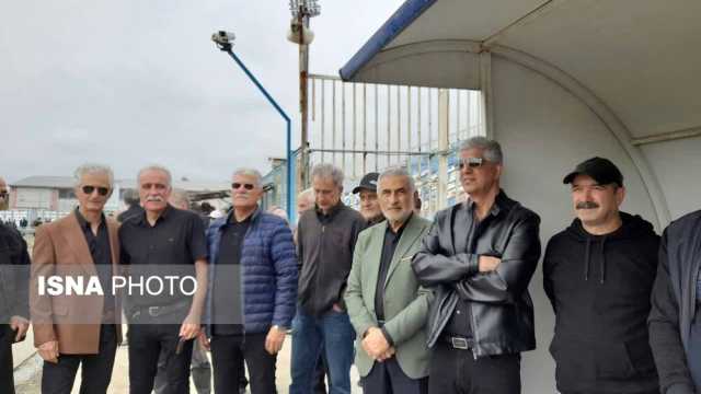 وزیر ورزش و جوانان: صالح‌نیا جدا از یک ورزشکار حرفه‌ای، یک معلم بود/ حضور پیشکسوتان در مراسم تشییع