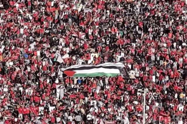قهرمانی تراکتور، پرچم فلسطین را بالا برد!