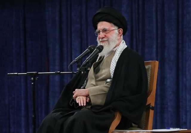 امام خامنه‌ای: آموزش و پرورش یک نهاد حکومتی است