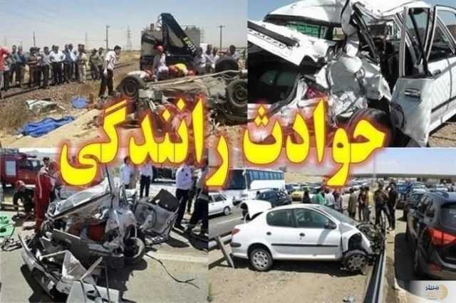 اتوبوس افغان ها شبانه چپ کرد/ 22 نفر راهی بیمارستان شدند