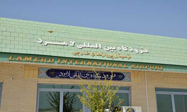 نصب و راه اندازی چراغ‌ های پاپی باند 11 فرودگاه لامرد