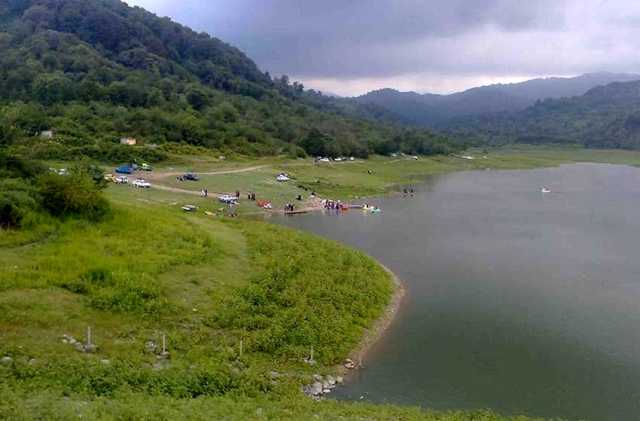 ثبت خاطره سفر نوروزی با چشم نوازی سازه آبیشیادهوالیمالاتدر دل جنگل مازندران